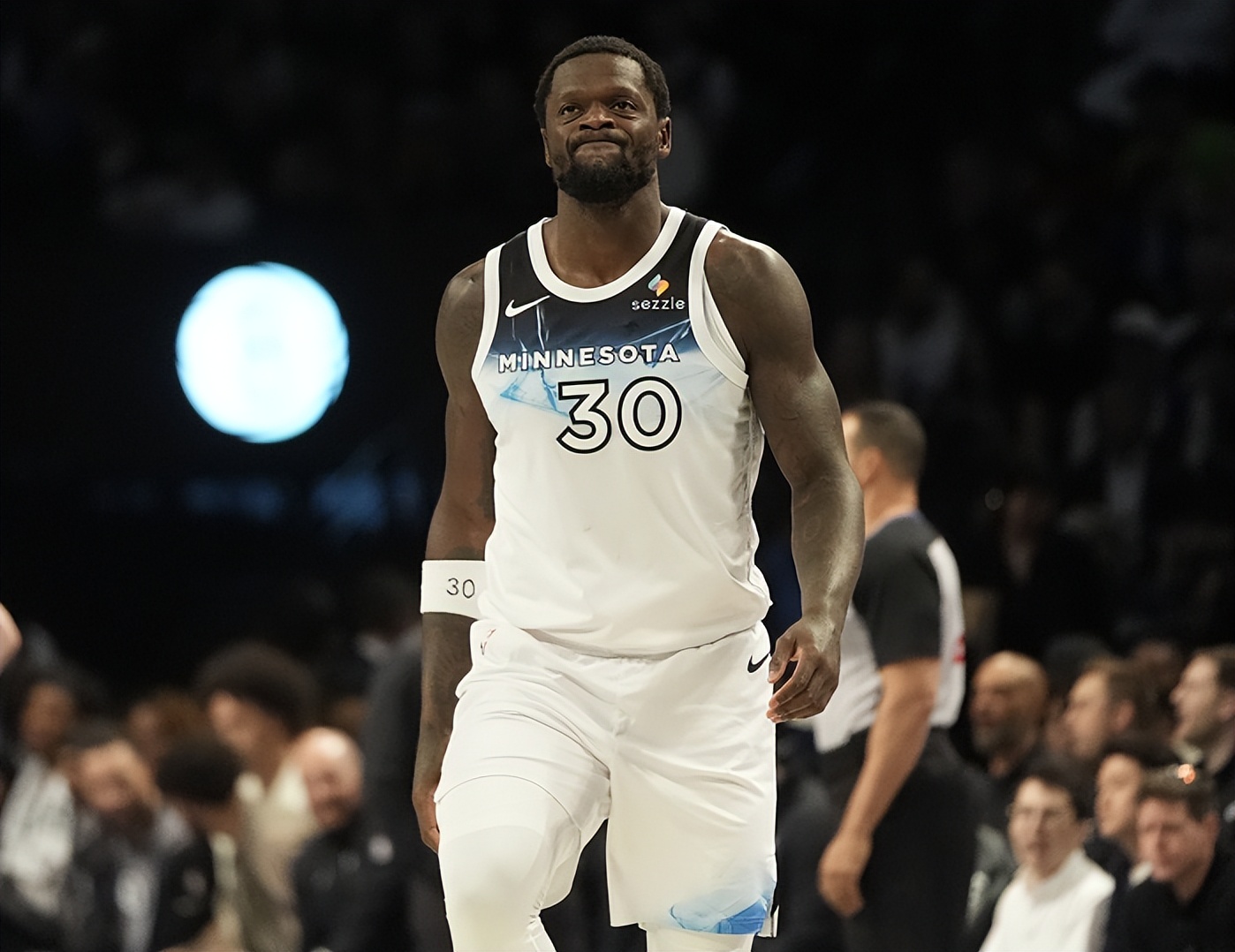 九游英超今夜再迎强敌；密尔沃基雄鹿调整名单；主帅态度——管理层满意；心理建设被强调的简单介绍